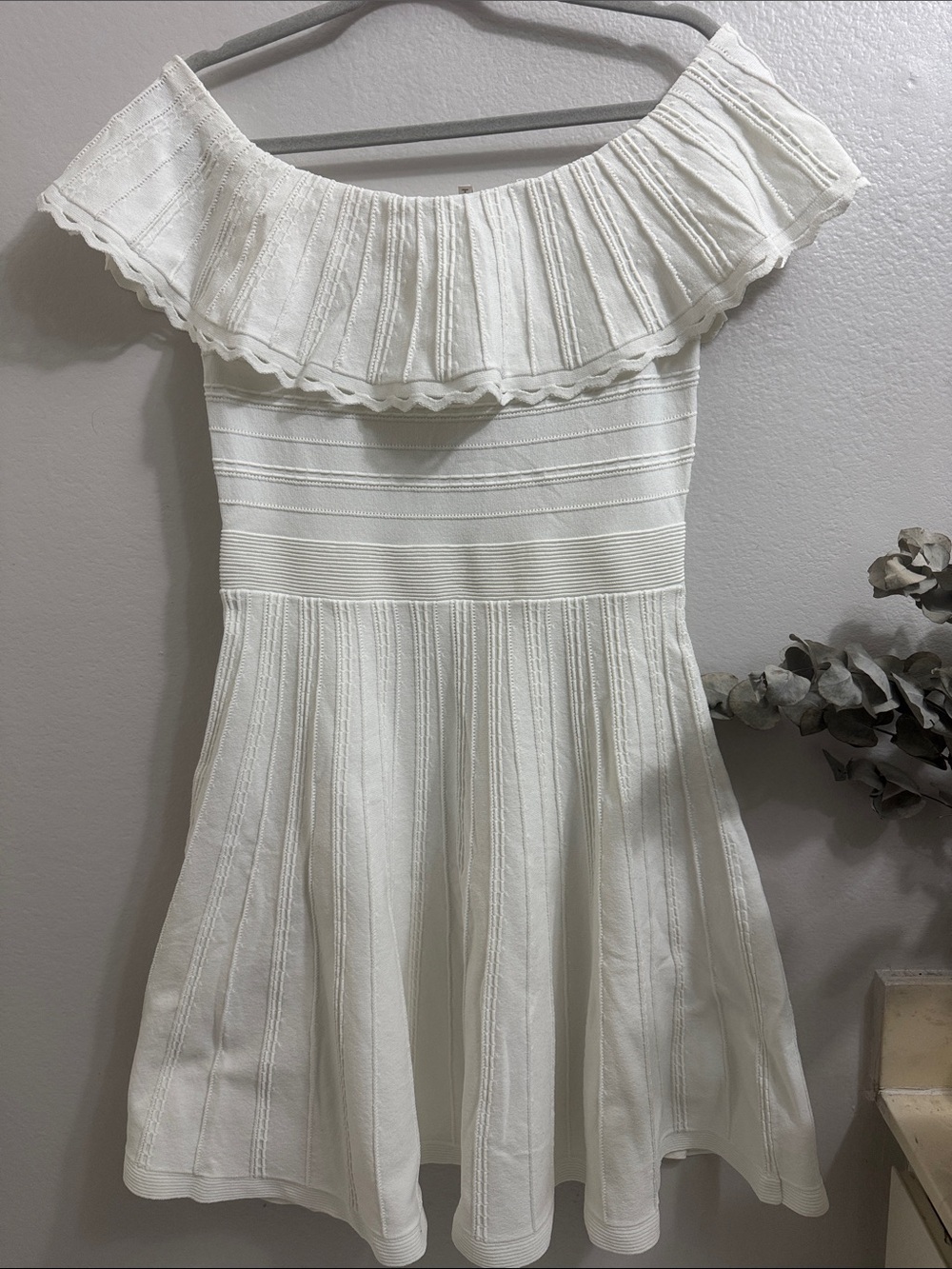 Ted Baker White Textured Knit dress with Ruffle Detail - L-36-37| PTP-36|W-32”